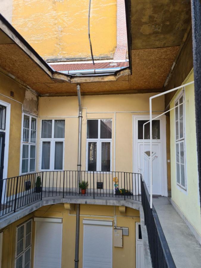 Feeling Home In The Heart Of Budapest Eksteriør bilde